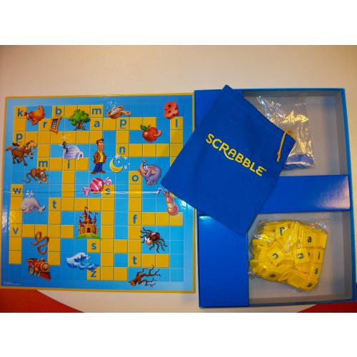Scrabble junior Scrabble junior